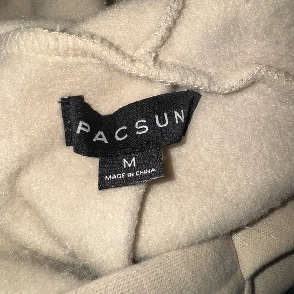PacSun Cream Graphic Hoodie